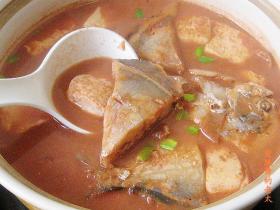 红腐乳鲳鱼豆腐煲